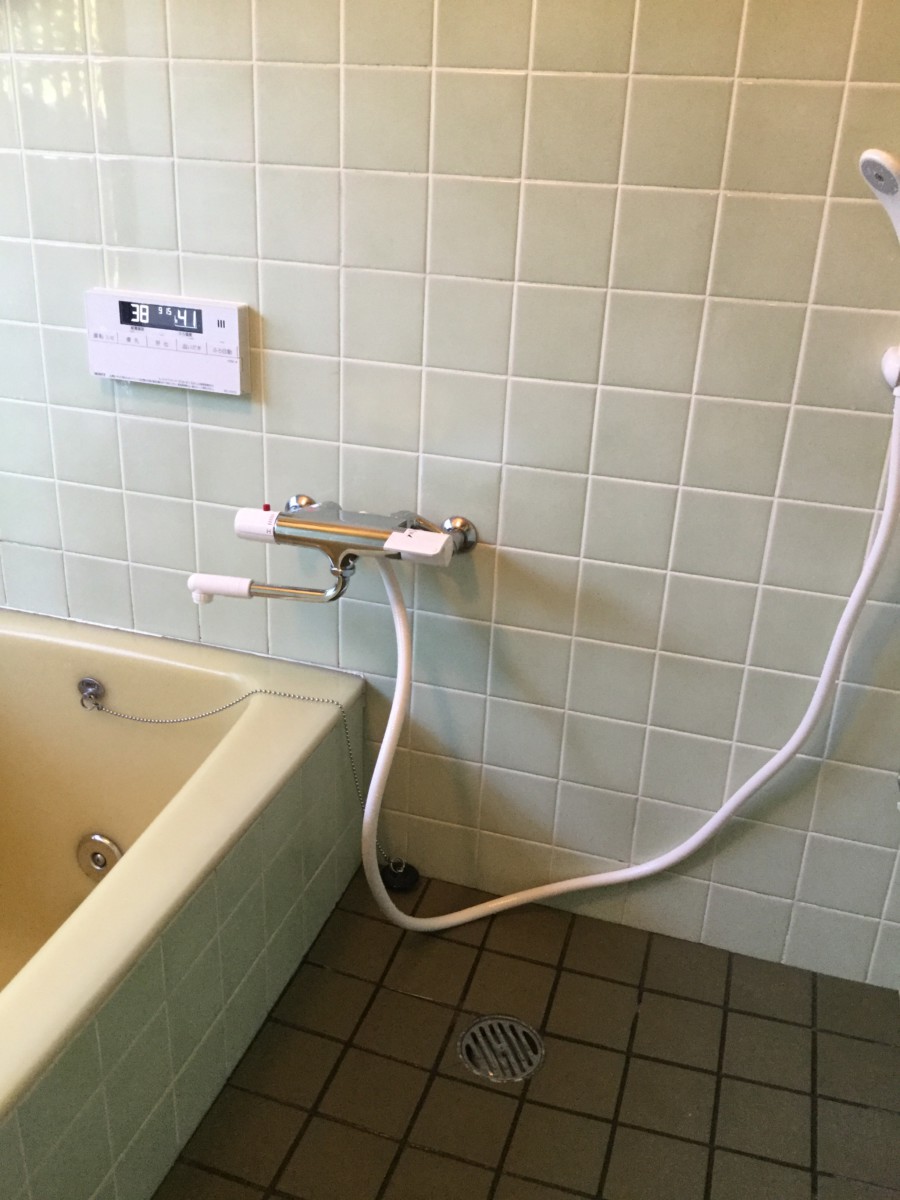 津市久居　浴室用シャワー水栓